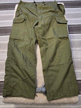 Vintage CAF Olive drab military wind pants Army